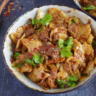 Spicy Cumin Lamb Noodles (Easy Hand-torn Version)
