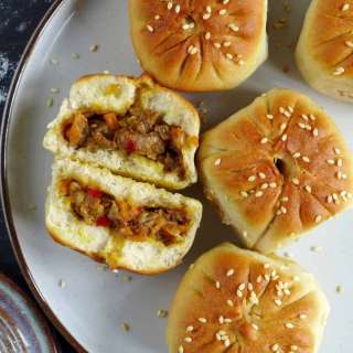 Baked Bao Bun with Lamb Filling (羊肉烤包子)