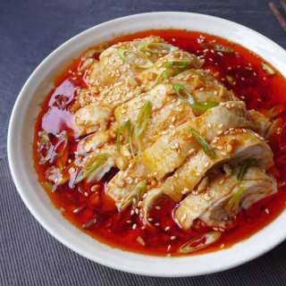 Mouth-watering chicken (Kou Shui Ji, 口水鸡)