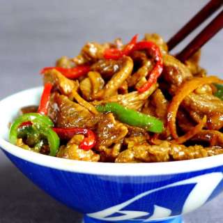 Spicy orange beef stir fry (橙味牛肉)