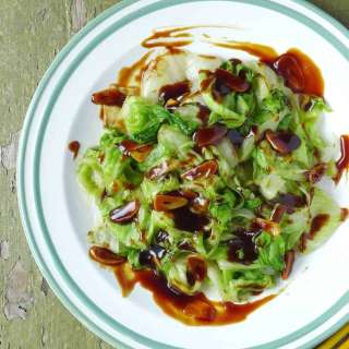 Iceberg lettuce with oyster sauce (蚝油生菜)