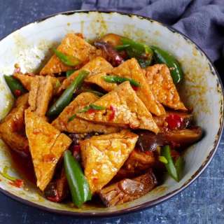 Braised Tofu Sichuan Style (家常豆腐)