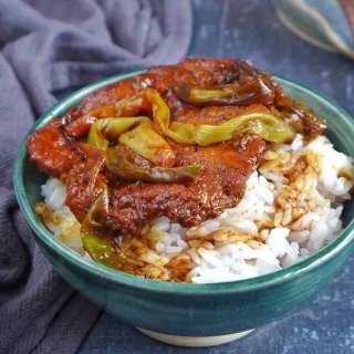 Scallion Pork Chops (葱烤大排)