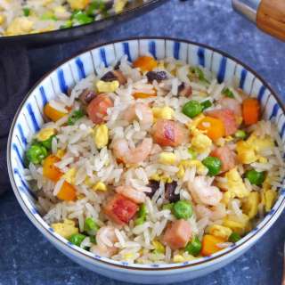Yangzhou Fried Rice (扬州炒饭)