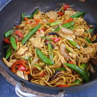 Lo Mein (捞面)