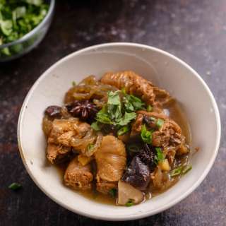 Braised Chicken with Dried Mushrooms