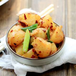 Red Braised Potatoes
