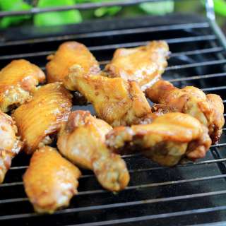 Honey Garlic Chicken Wings–Glazed Version
