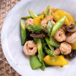 Shrimp and vegetable stir fry