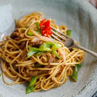 Black Pepper Beef Noodles