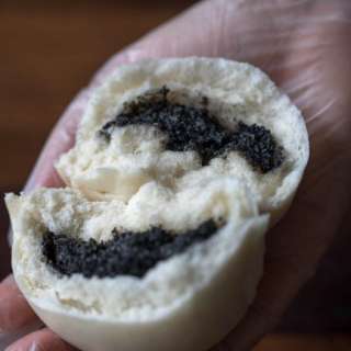 Black Sesame Buns