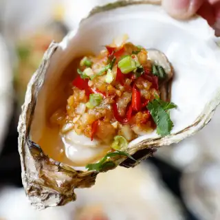 Oyster with Garlic Sauce