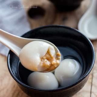 Peanut Dumplings (Tang Yuan)