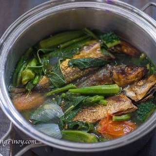 Dinengdeng na Saluyot with Tinapa