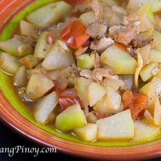Sauteed Chayote with Pork and Tomato