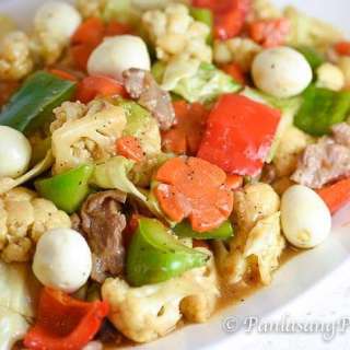 Chopsuey with Quail Eggs