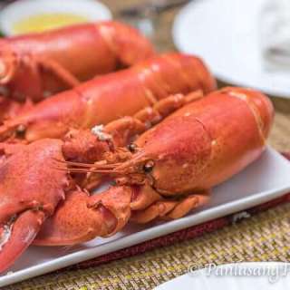 Steamed Lobster with Lemon Butter Sauce
