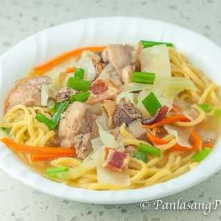 Pinoy Chicken Noodle Soup