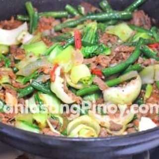 Sauteed Flank Steak with Bok Choy and String Beans