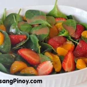 Strawberry Mandarin and Spinach Salad in Balsamic Vinaigrette Dressing