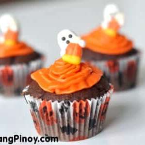 Ghostly Dark Chocolate Cupcake