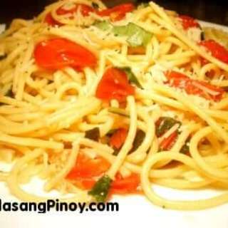 Spaghetti with Tomato and Basil