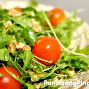 Arugula Salad with Chopped Walnuts