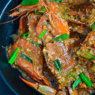 Chili Garlic Crab and Shrimp Recipe