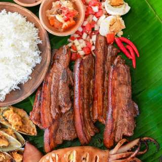 Inihaw na Liempo at Pusit