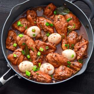 Kakaibang Filipino Chicken Adobo