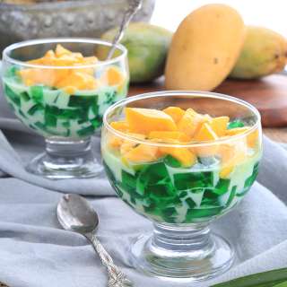 Mango-Pandan Dessert