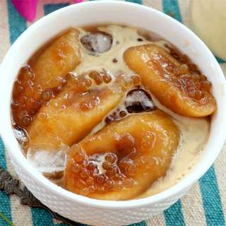 Plantain Banana in Syrup (Minatamis na Saging)
