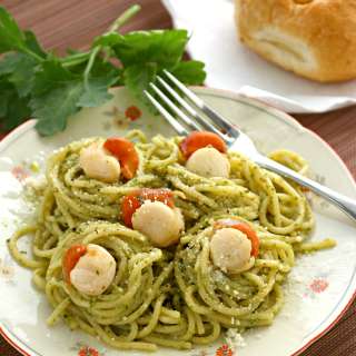 Basil Pesto Pasta with Scallops