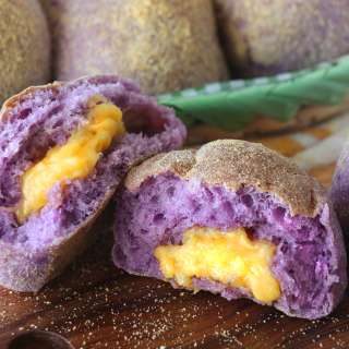 Ube Pandesal with Cheese