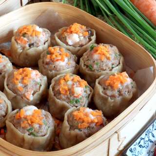 Shumai (Siu Mai - Chinese Steamed Dumpling)