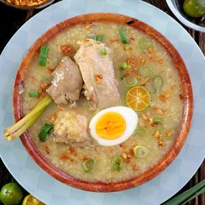 Arroz Caldo (Chicken Rice Porridge)