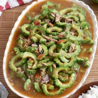 Ginisang Ampalaya sa Sardinas