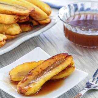 Fried Bananas with Salted Caramel Coconut Sauce