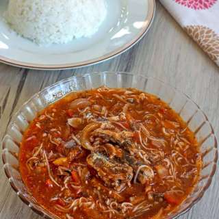 Ginisang Sardinas at Miswa