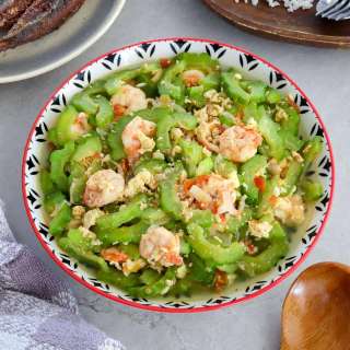 Ginisang Ampalaya at Hipon