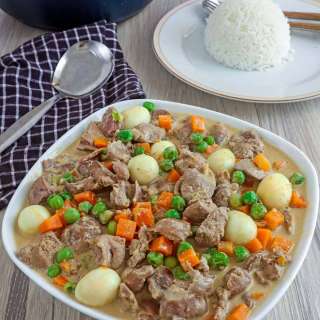 Liver and Gizzard with Sweet Peas