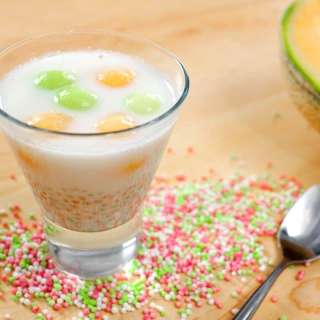 Tapioca Melon Dessert Soup สาคูแคนตาลูป