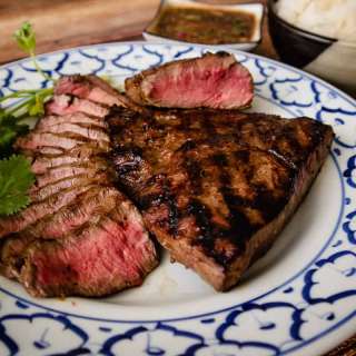 Thai Marinated Grilled Steak with "Jeaw" Dipping Sauce (Crying Tiger)