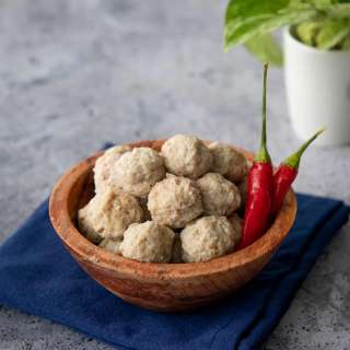 Moo Deng Recipe - Thai Bouncy Pork Meatballs