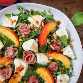 Prosciutto salad with peach and mozzarella