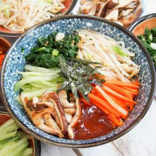 Vegetarian bibimbap