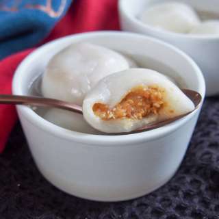 Tangyuan - Chinese sweet dumplings