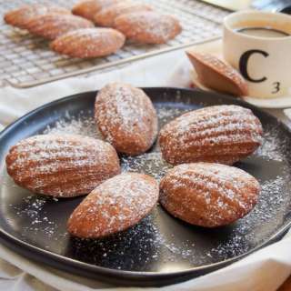 Gingerbread madeleines