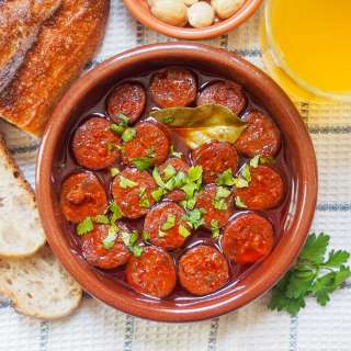 Chorizo a la sidra (chorizo in cider)