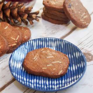 Brunkager (Danish Christmas cookies)